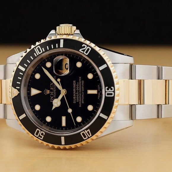 ROLEX SUBMARINER DATE 40MM 18K YELLOW GOLD STEEL 2-TONE BLACK WATCH - Picture 2 of 11